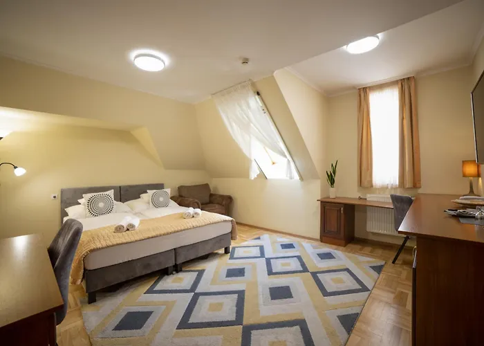 Dóm Hotel